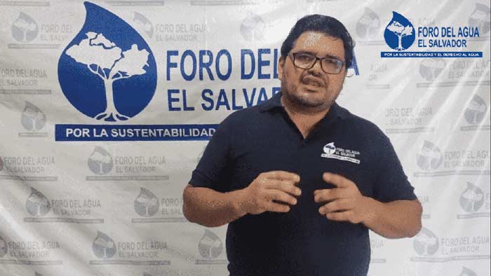 Carlos Flores, miembro del Foro del Agua El Salvador. "Salvemos Valle El Ángel".